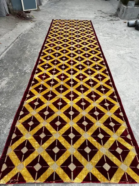 Premium Gold Traditional Carpet for Sale in Gujranwala