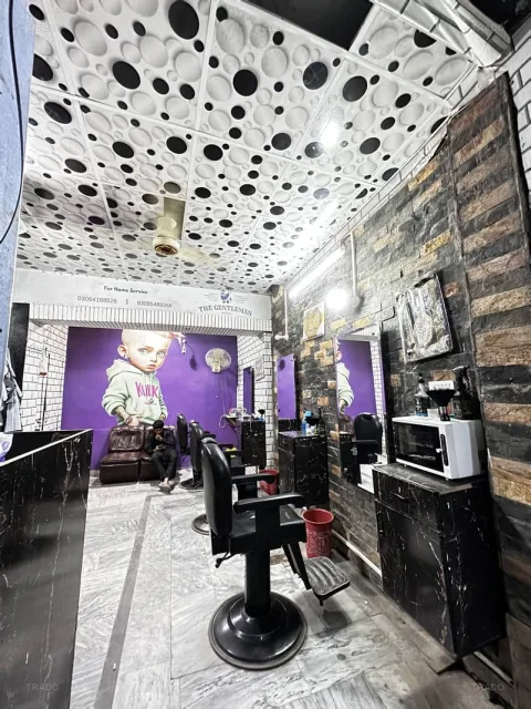 Running Barber Shop in Lahore